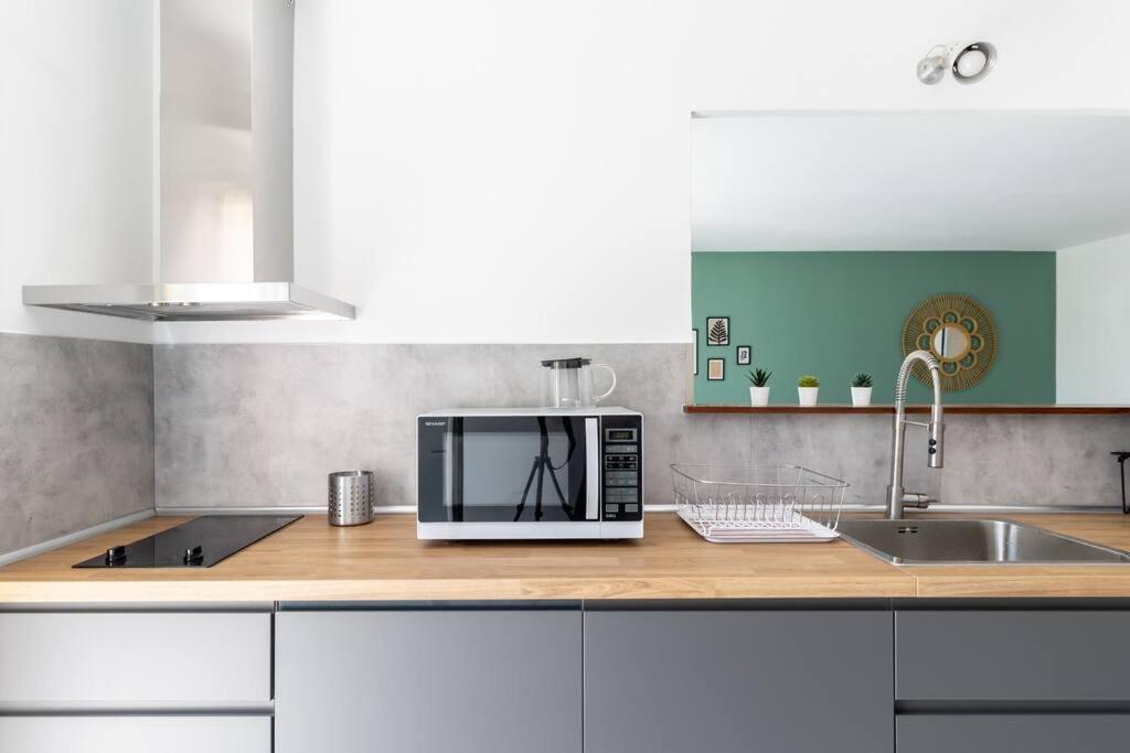 Beautiful Apartment With Terrace + Private Parking Toulouse Buitenkant foto